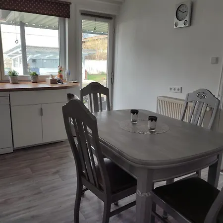 Ferienwohnung Am Rittergut 100Qm Grebenstein Exterior foto